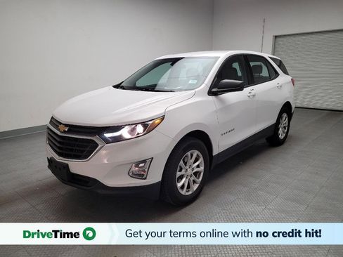 Used 2018 Chevrolet Equinox LS image 1
