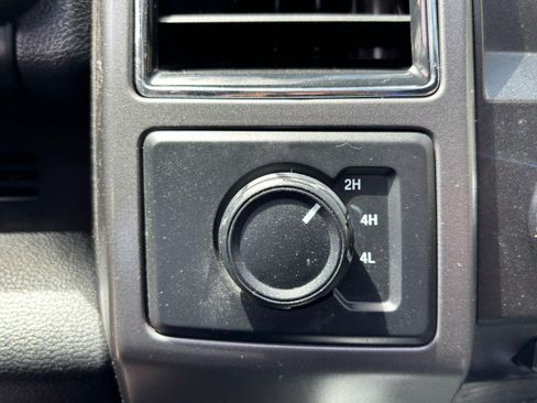 Used 2018 Ford F150 XLT w/ Equipment Group 302A Luxury AWD/4WD image 26