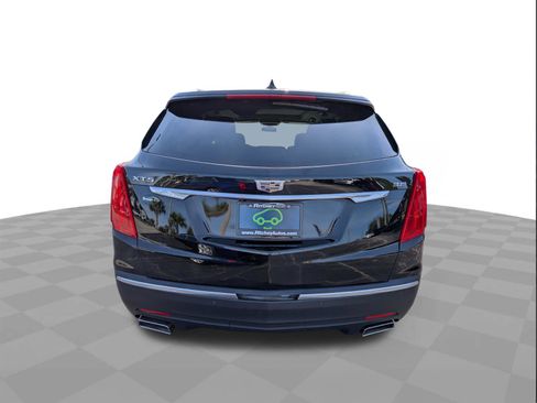 Used 2018 Cadillac XT5 Luxury w/ Driver Awareness Package FWD image 5