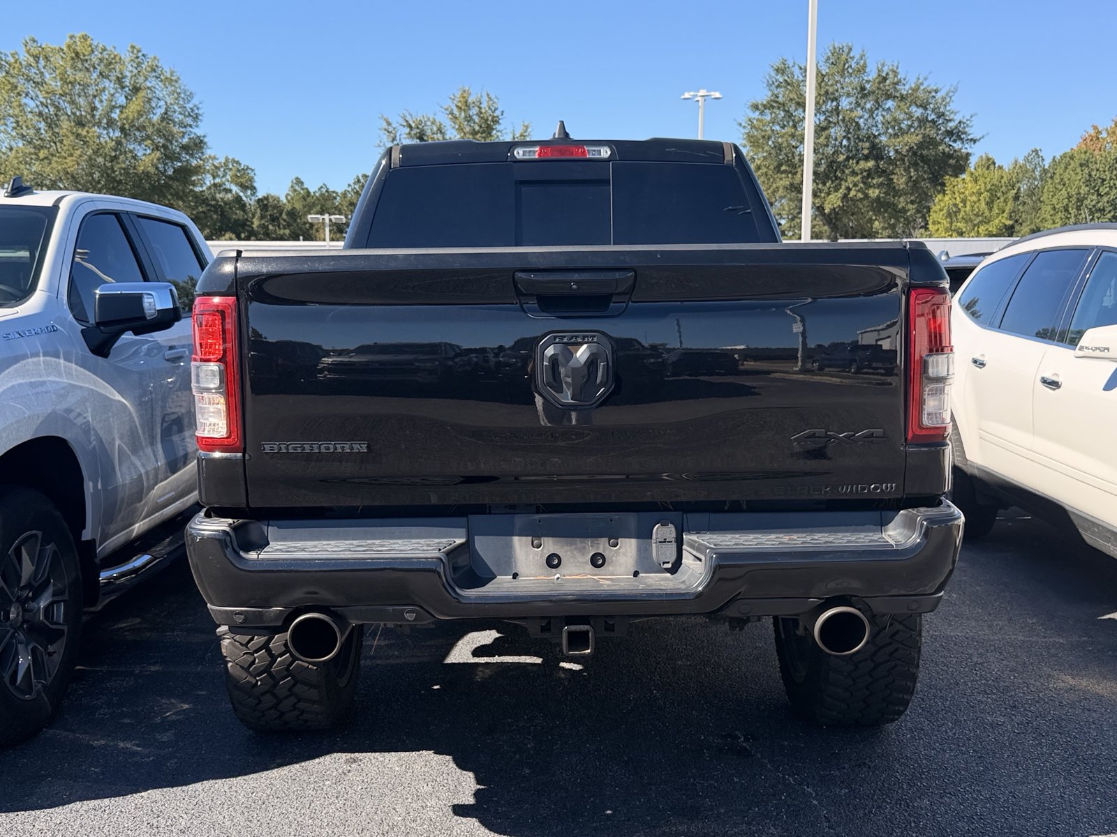 Used 2022 RAM 1500 Big Horn AWD/4WD image 9