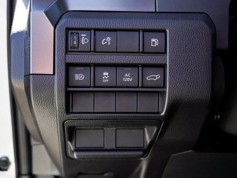 Certified 2025 Toyota 4Runner TRD Off-Road Premium AWD/4WD image 19