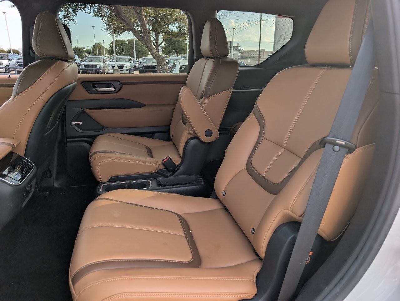 Used 2025 Nissan Armada SL w/ Captain's Chari Seat Package RWD image 25