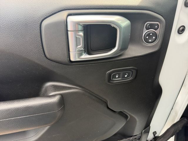 Used 2023 Jeep Wrangler Unlimited Rubicon w/ LED Lighting Group AWD/4WD image 20