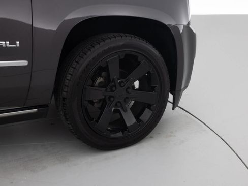 Used 2018 GMC Yukon XL Denali w/ Denali Ultimate Package AWD/4WD image 19
