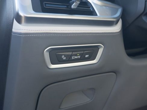 Used 2024 BMW X7 xDrive40i w/ Executive Package image 29