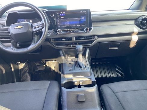 Used 2023 Chevrolet Colorado W/T image 15