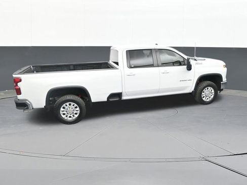 Used 2024 Chevrolet Silverado 2500 LT AWD/4WD image 62