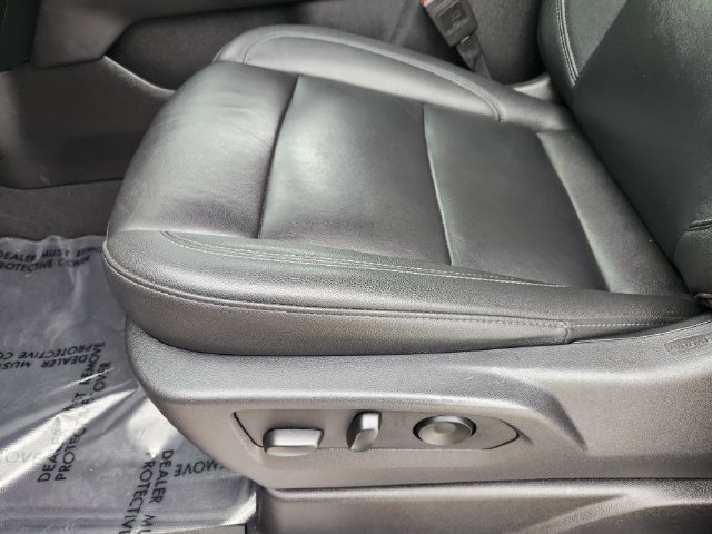 Used 2025 Chevrolet Suburban Z71 AWD/4WD image 25