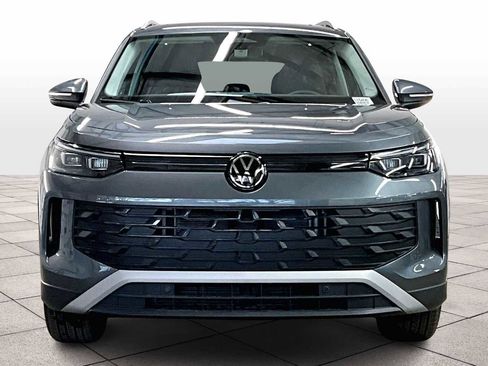 New 2026 Volkswagen Tiguan SE image 5