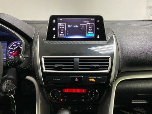 Used 2020 Mitsubishi Eclipse Cross LE image 19