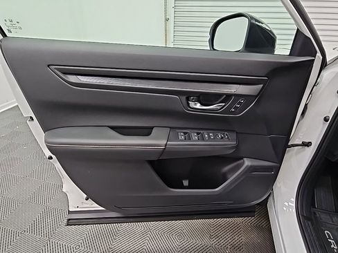 Used 2025 Honda CR-V Sport-L image 31