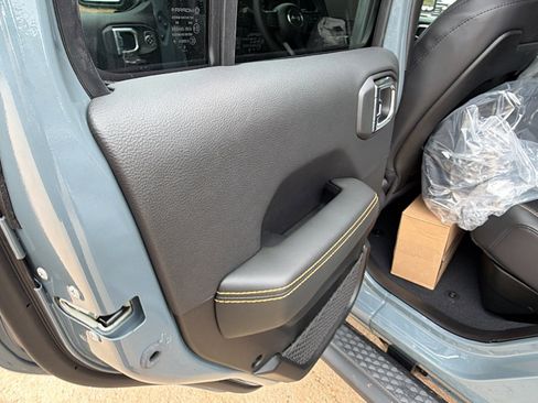 New 2026 Jeep Gladiator Sport image 18