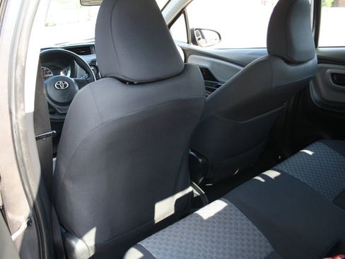 Used 2015 Toyota Yaris L FWD image 13