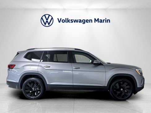 New 2026 Volkswagen Atlas SE image 6