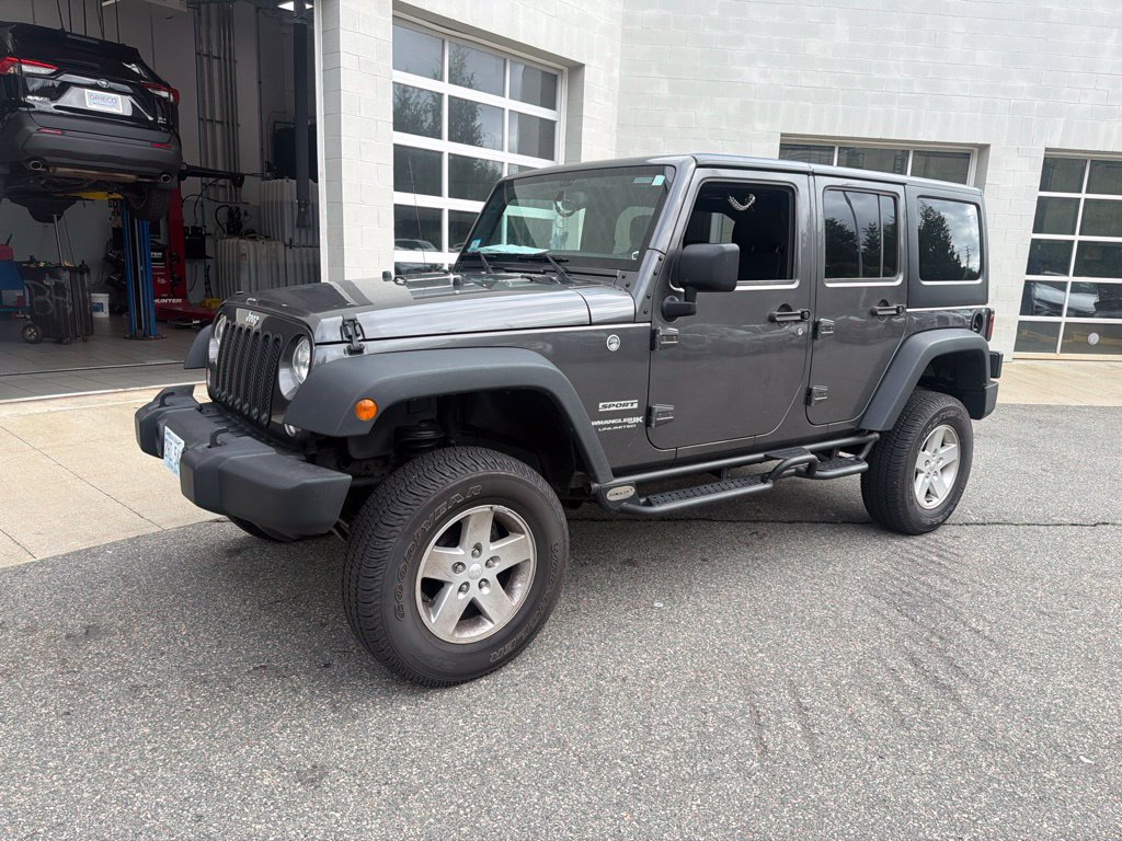Used 2018 Jeep Wrangler Unlimited Sport S AWD/4WD image 3