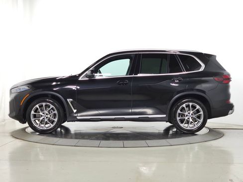 Used 2025 BMW X5 xDrive40i w/ Climate Comfort Package AWD/4WD image 5