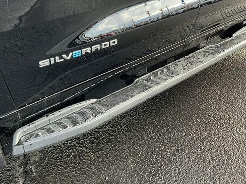 New 2024 Chevrolet Silverado EV RST image 11