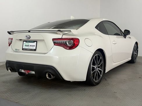 Used 2017 Subaru BRZ Premium w/ Popular Package #3 RWD image 9