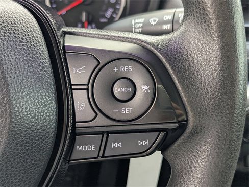 Used 2019 Toyota RAV4 LE image 24