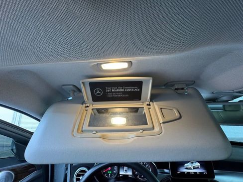 Used 2018 Mercedes-Benz C 300 Sedan image 37