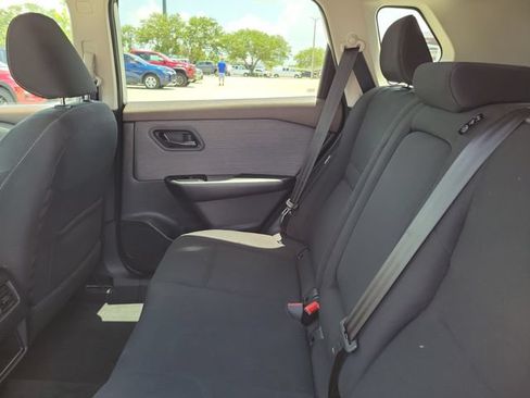 Used 2023 Nissan Rogue S AWD/4WD image 9