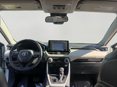 Used 2021 Toyota RAV4 XLE w/ Convenience Package AWD/4WD image 10