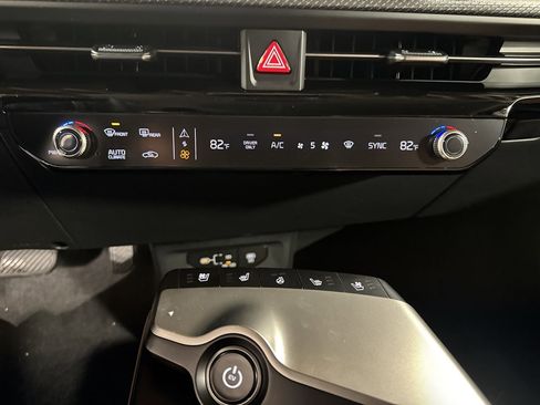 New 2025 Kia EV6 Wind image 26