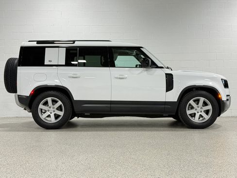 Used 2020 Land Rover Defender 110 S AWD/4WD image 5