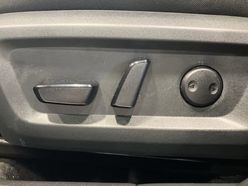 Used 2026 Nissan Rogue SV image 11