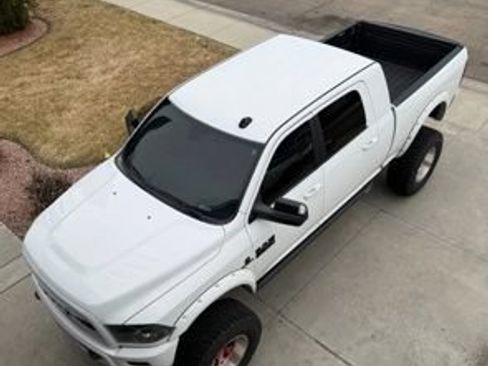 Used 2018 RAM 2500 Big Horn w/ Sport Appearance Group AWD/4WD image 2