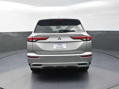 Used 2023 Mitsubishi Outlander SE AWD/4WD image 8