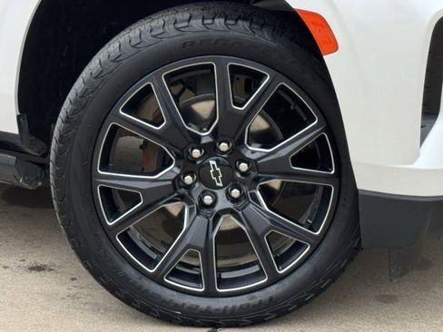 Used 2023 Chevrolet Suburban High Country image 37
