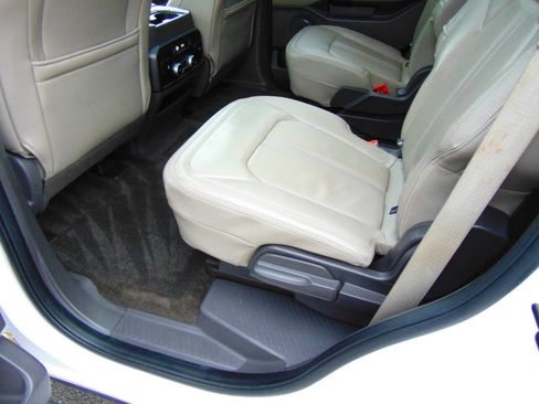 Used 2018 Ford Expedition Limited w/ Equipment Group 302A image 9