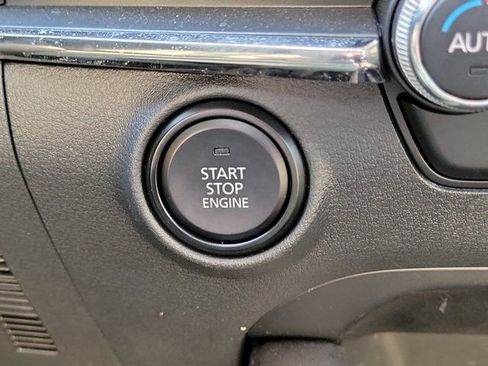 Used 2023 MAZDA MAZDA3 s image 18