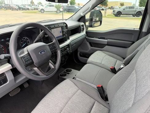 Used 2024 Ford F250 XL w/ STX Appearance Package AWD/4WD image 12