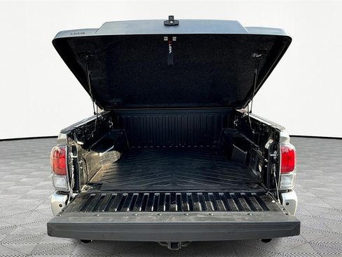 Used 2023 Toyota Tacoma TRD Sport image 18