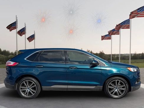 Used 2020 Ford Edge Titanium FWD image 7