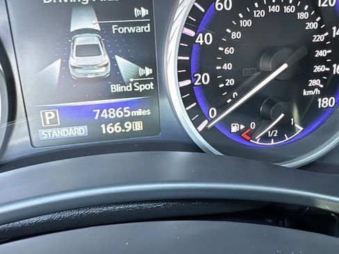 Used 2017 INFINITI Q60 2.0t w/ Premium Plus Package 2.0T image 16