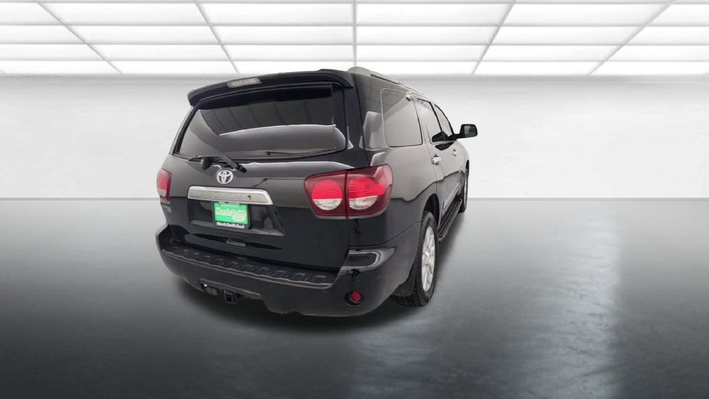 Used 2019 Toyota Sequoia Platinum AWD/4WD image 7