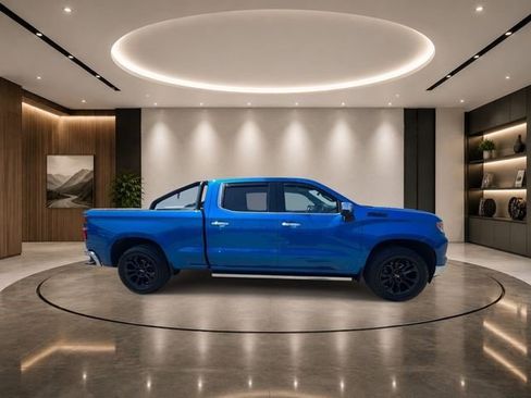Used 2023 Chevrolet Silverado 1500 LTZ w/ LTZ Premium Package AWD/4WD image 4