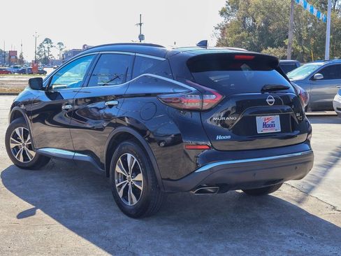 Used 2023 Nissan Murano SV image 2