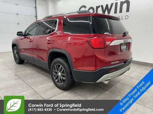 Used 2019 GMC Acadia SLT image 2