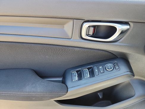 Certified 2025 Honda Civic Sport image 13