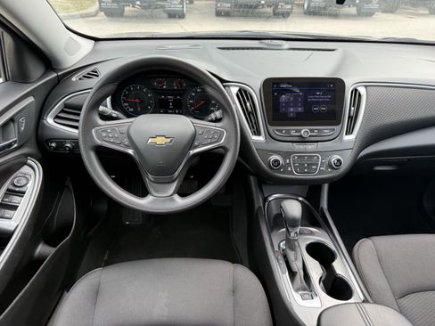 Used 2024 Chevrolet Malibu LT image 14