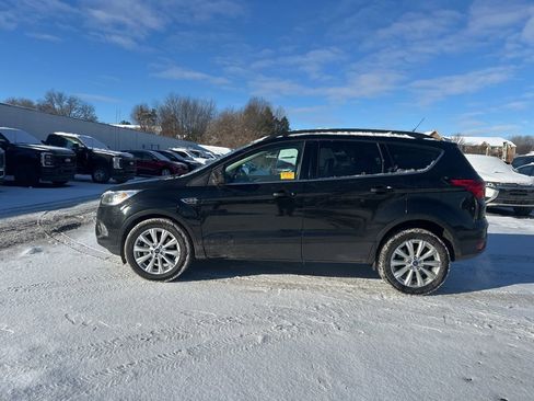 Used 2019 Ford Escape SEL image 8