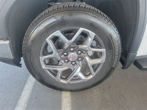 Certified 2024 GMC Sierra 1500 SLT w/ SLT Premium Package image 31