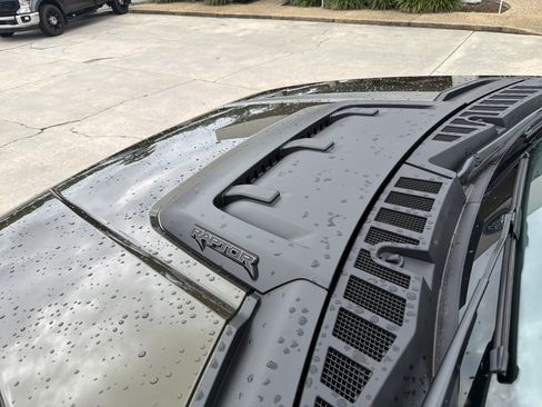 Used 2025 Ford F150 Raptor AWD/4WD image 25