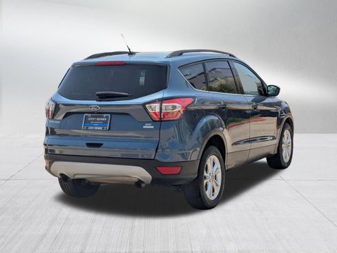 Used 2018 Ford Escape SE FWD image 5