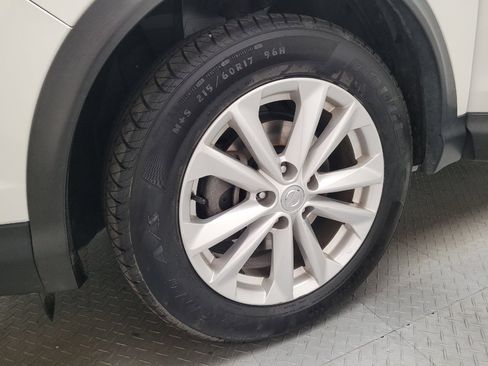 Used 2018 Nissan Rogue Sport S w/ S Appearance Package AWD/4WD image 31