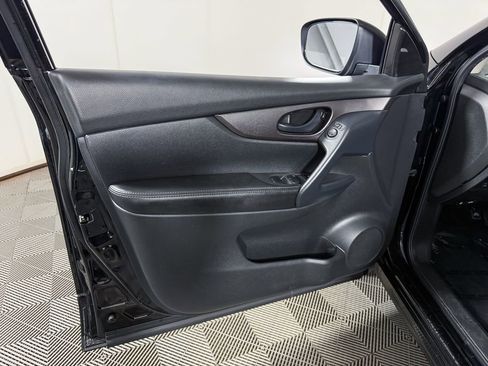 Used 2021 Nissan Rogue Sport S AWD/4WD image 36